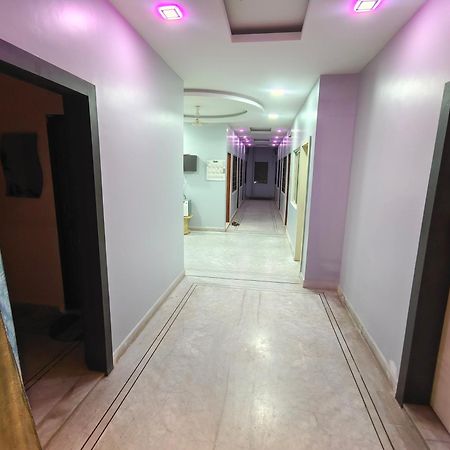 Hotel Anjali Ujjain Bagian luar foto