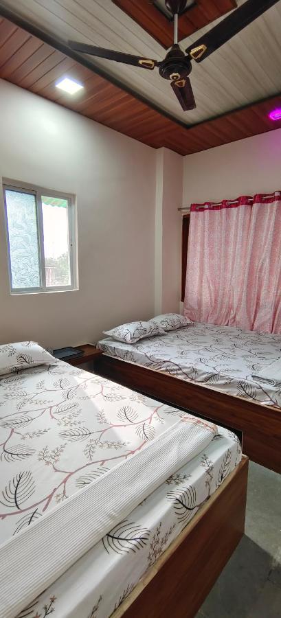 Hotel Anjali Ujjain Bagian luar foto