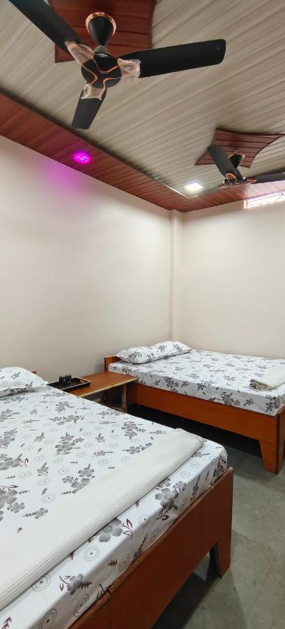 Hotel Anjali Ujjain Bagian luar foto